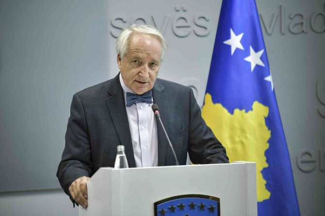 Kosova’nın Yeni Sağlık Bakanı Rifat Latifi Oldu