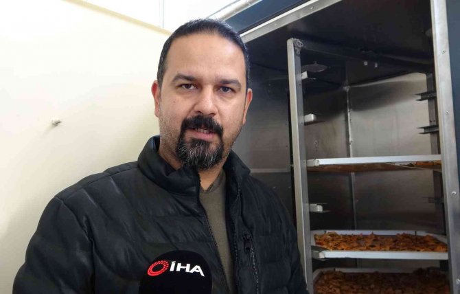 Van Balığı Elektromanyetik Dalgalarla Çalışan Makinelerde Kurutuluyor