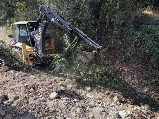 Fethiye’de 19 Kilometre Dere Temizliği Yapıldı