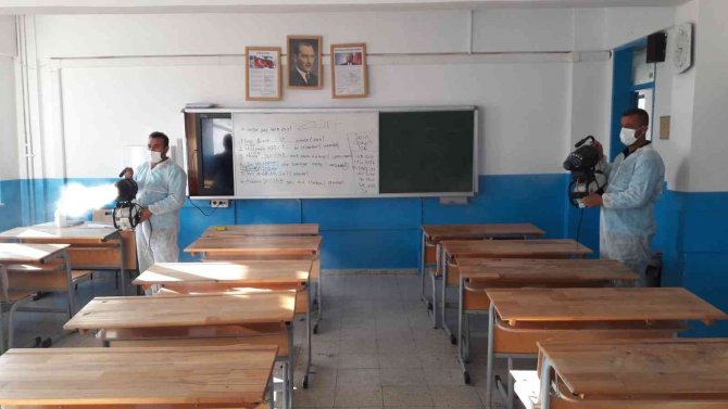 Pursaklar’da Okullar Ara Tatil Sonrasına Hazırlanıyor