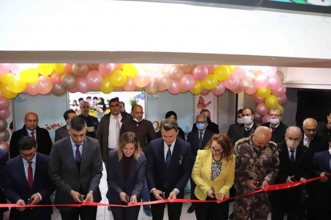 ‘Serka İle Benim Dünyam Çocuk Akademisi’ Açıldı