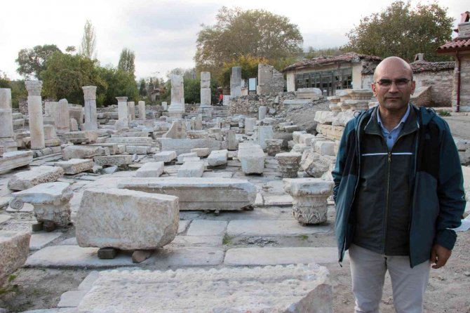 Antik Dönemin En Geniş Caddesi Ayağa Kaldırılıyor