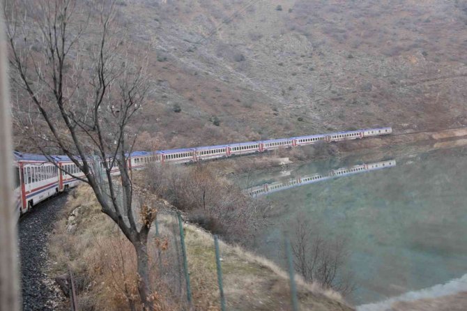 Ulaştırma Bakanı Karaismailoğlu’ndan Seyahat Severlere İyi Haber