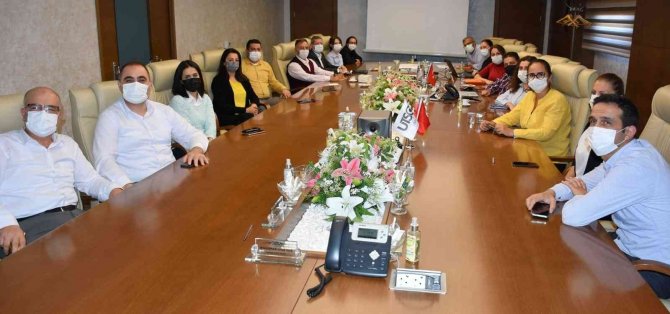Utso Yönetim Kurulu Başkanı Kandemir, “Togg’un Piyasaya Çıkmasını Heyecanla Bekliyoruz”
