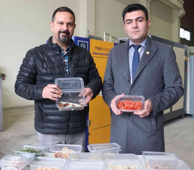 Van Balığı Elektromanyetik Dalgalarla Çalışan Makinelerde Kurutuluyor