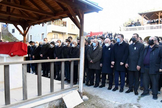 Covid 19 Hastalığı Nedeniyle Hayatını Kaybeden Hakim Ümit Demirhan Son Yolculuğuna Uğurlandı