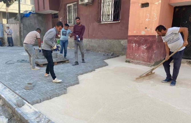 Fen İşleri Ekipleri, Akdeniz’de Her Mahalleye Giriyor