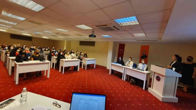 Aü’den Yaşlıların Yaşamını İyileştirmek İçin Ortak Proje