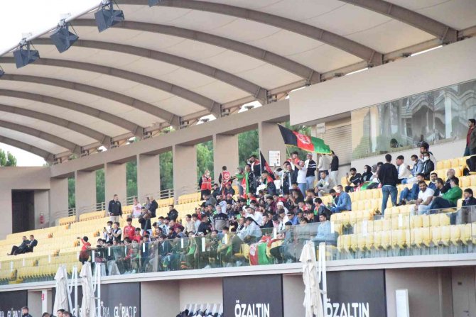 Afganistan Futbol Milli Takımı Antalya’da Kamp Yapıyor