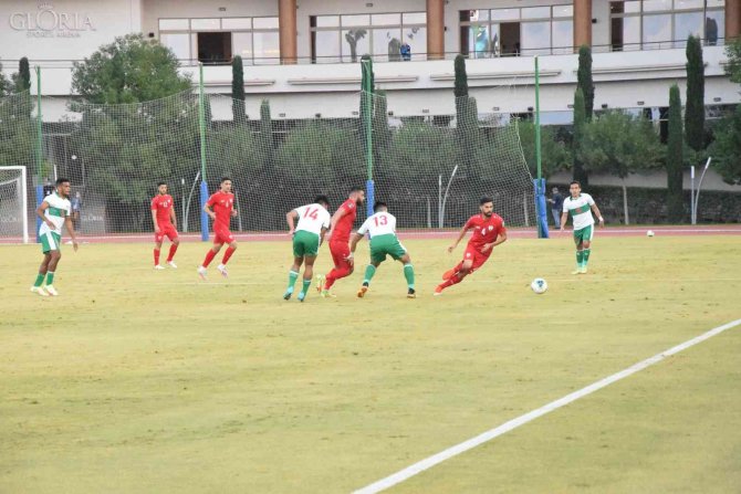 Afganistan Futbol Milli Takımı Antalya’da Kamp Yapıyor