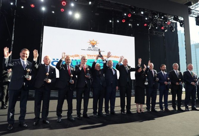 Cumhurbaşkanı Erdoğan’dan Başkan Şahin’e Ödül