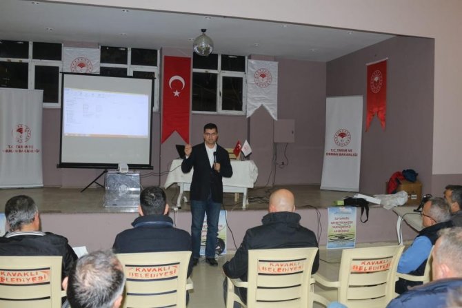 Çiftçiye "Bilinçli Ve Tasarruflu Sulama" Eğitimi