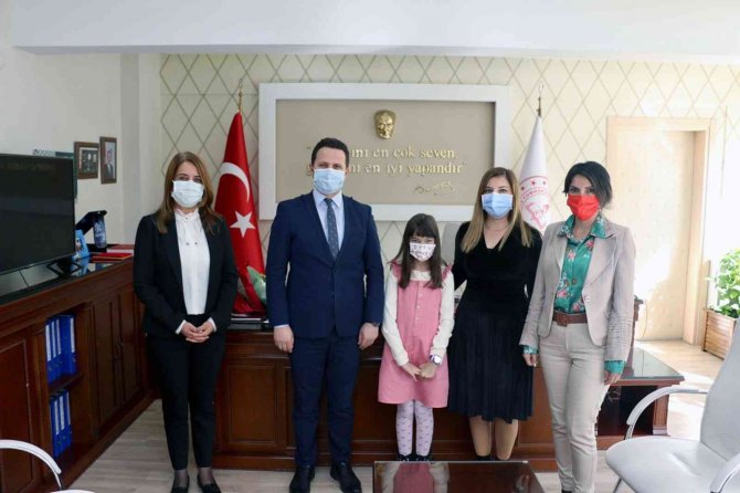 Minik Yazar Milli Eğitim Müdürü Çay’ı Ziyaret Etti