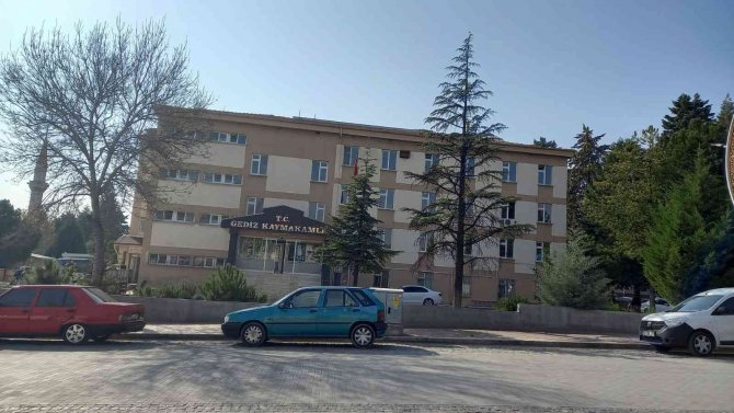 Gediz Kaymakamlığı Ve Birimleri Taşınıyor