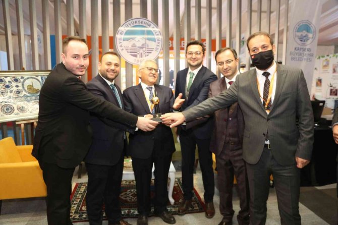 Başkan Büyükkılıç: "Kayseri’ye Ödüller Yakışır"