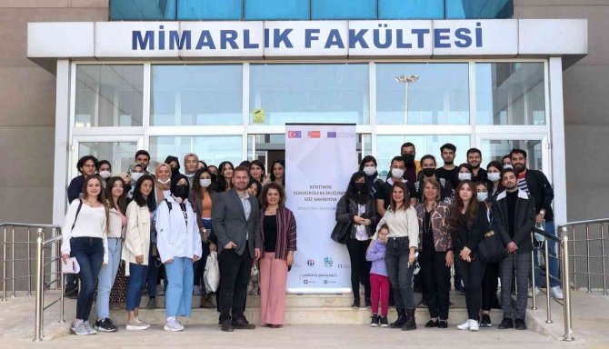 Kentlerde Söz Sahibi Gençler Çalıştayı Düzenlendi