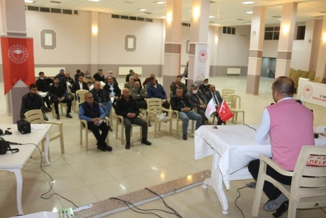 Çiftçiye "Bilinçli Ve Tasarruflu Sulama" Eğitimi