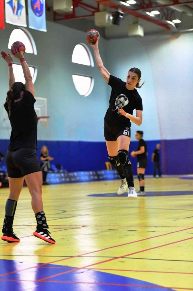 Konyaaltı Kadın Hentbol Takımı, Yeni Seri Peşinde