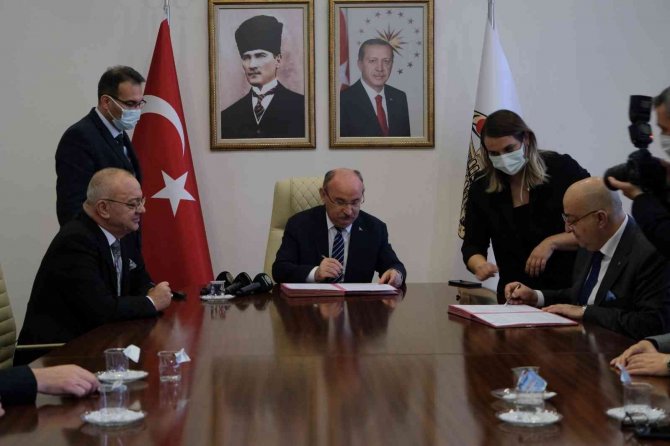 Manisa’da Eğitim-sanayi İş Birliği İçin İmzalar Atıldı