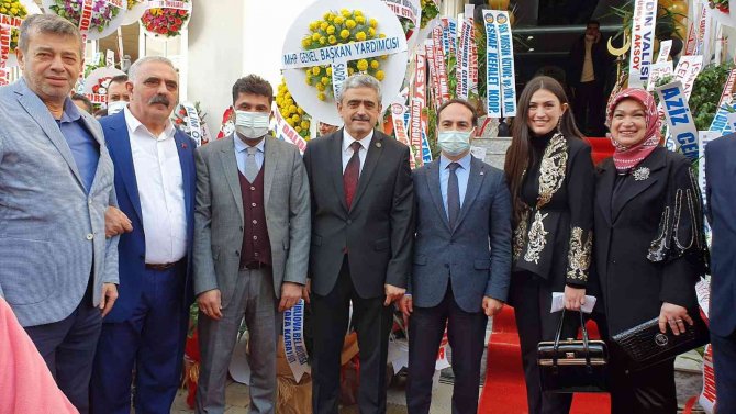 Avukatlık Bürosu Açılışında, Siyaset Ve İş Dünyasından Bir Çok Kesim Bir Araya Geldi