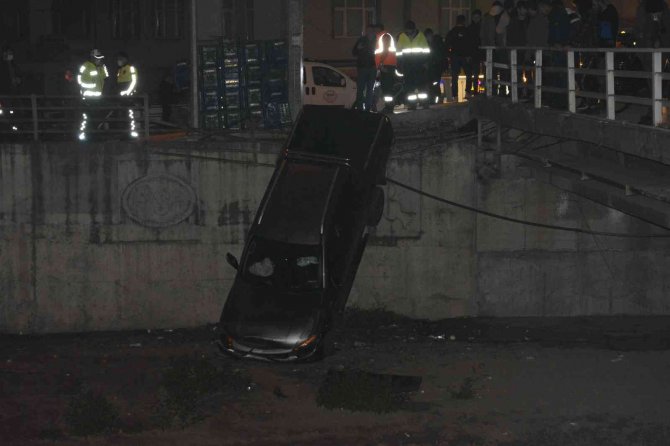 Ordu’da Kamyonet Dereye Uçtu