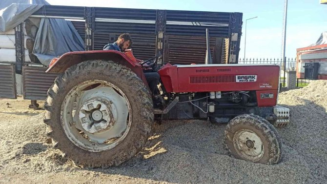 Direksiyon Başında Sızdı, Küspe Yığınına Çarptı