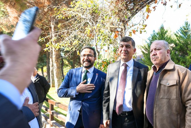 Başkan Fadıloğlu, Mahalle Temsilcileriyle Bir Araya Geldi