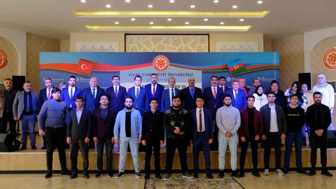 Azeri Şehit Çocukları Milli Günlerinde Unutulmadı