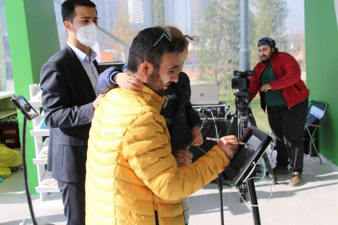 Sultanbeyli Belediyesi, Yeşeren Türkiye Projesiyle Yangınlarda Kül Olan Ormanları Ağaçlandırıyor