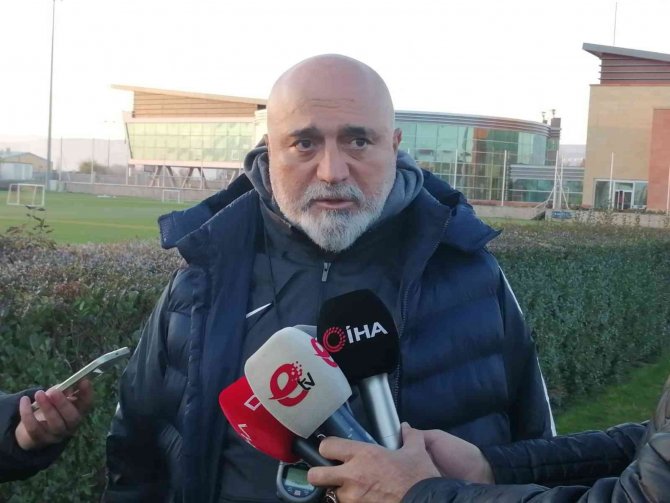 Hikmet Karaman: "Yüzde Yüzün Üzerine Çıkmamız Gereken Bir Maç"