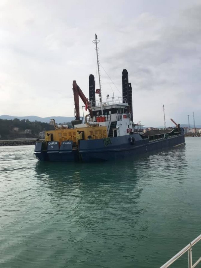 Türkeli Limanı Temizleniyor