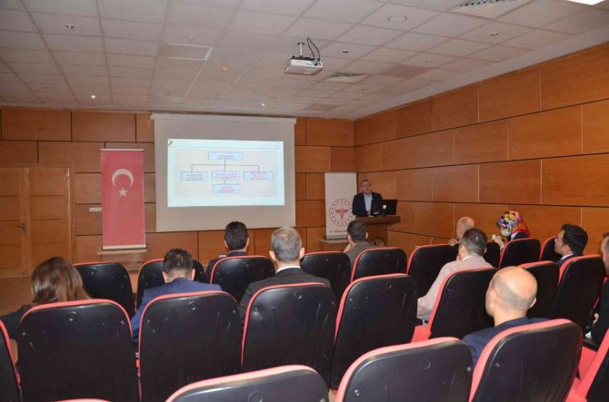 Devlet Hastaneleri Başhekimleri İle Değerlendirme Toplantısı Yapıldı