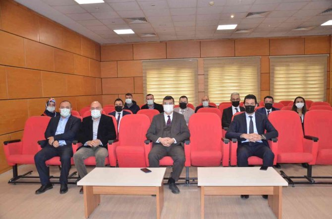 Devlet Hastaneleri Başhekimleri İle Değerlendirme Toplantısı Yapıldı