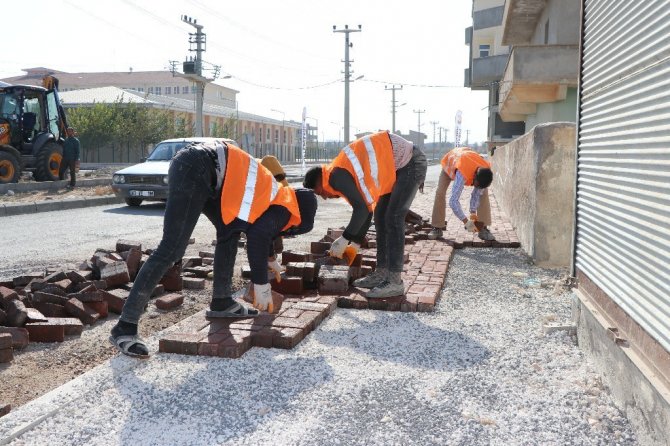 Akçakale’de Üst Yapı Çalışmaları Sürüyor