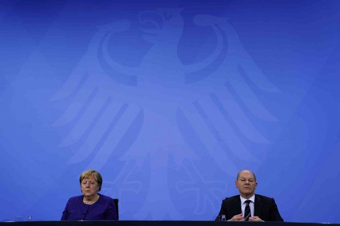 Almanya’da Yeni Yıla Kadar 30 Milyon Kişinin Covid-19’a Kaşı Aşılanması Hedefleniyor