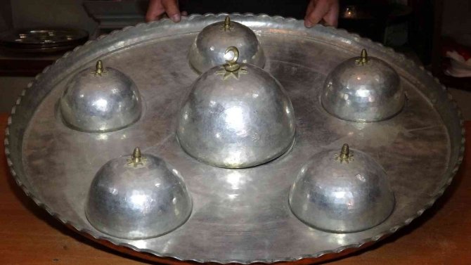 Tabldotun Atası “Gelin Damat Tepsisi” Olarak Kullanılıyor