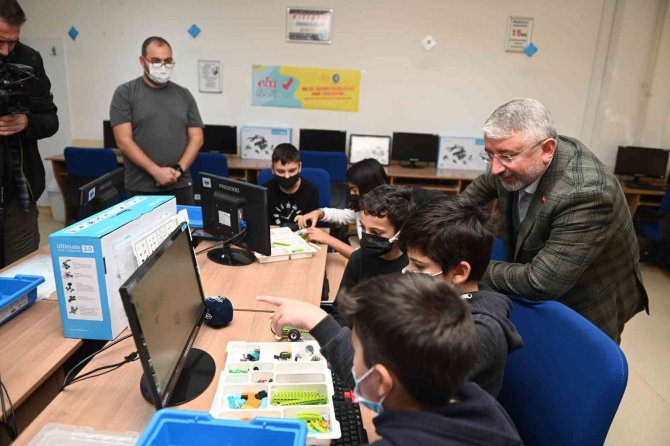 Çorum Belediyesi Robotik Kodlama Kursu Açtı