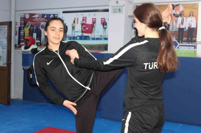 Milli Tekvandocu Sude Yaren Uzunçavdar Saraybosna’dan Bronz Madalya İle Döndü