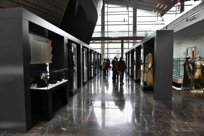 Fetih Müzesi Gönüllü Rehberlerini Arıyor