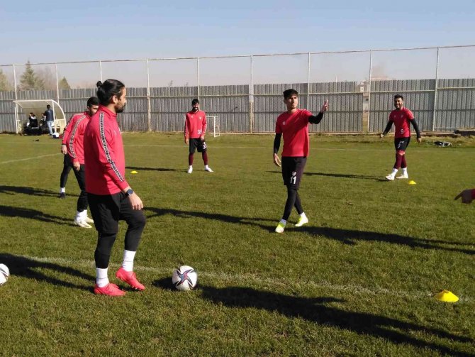 Elazığspor, Batman Petrolspor Maçı Hazırlıklarına Tek Antrenmanla Devam Etti