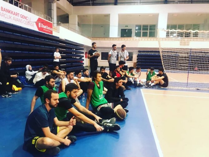 Erciyes Üniversitesi Kız-erkek Basketbol Takım Seçmeleri Yapıldı