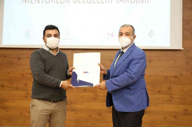 Girişimcilere Mentörlük Desteği