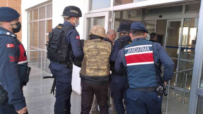 Baba-oğulun Katil Zanlısı Adliyede