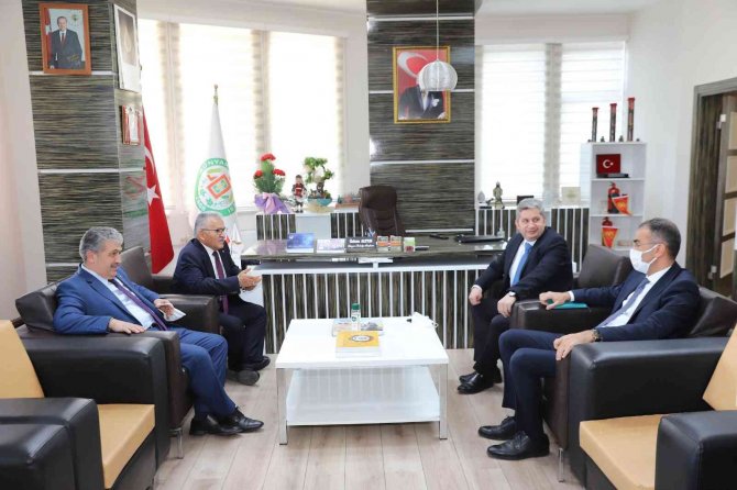 Büyükkılıç’tan Bünyan’da İstişare Toplantısı