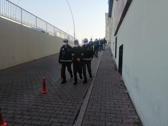 Bankaların Kredi Vermediği Vatandaşlara Yüksek Faizle Borç Para Veren 6 Kişi Adliyede