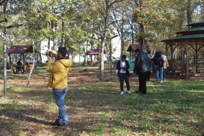 Üniversiteliler Sonbaharı Fotoğrafladı