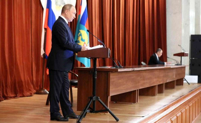 Rusya Devlet Başkanı Putin, Abd Ve Nato’yu Hedef Aldı