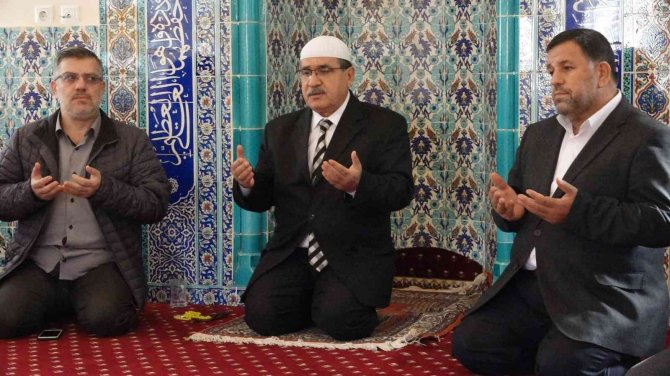Kahramanmaraş’ta Sezai Karakoç İçin Hatim İndirildi
