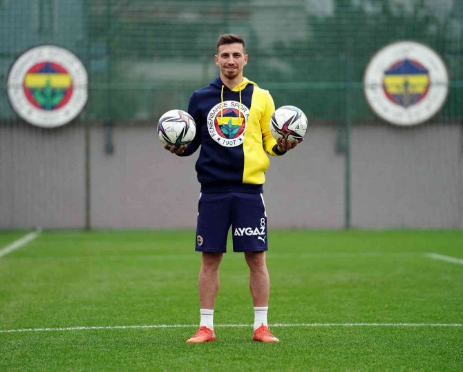 Mert Hakan Yandaş: "Derbiyi Kazanmaktan Başka Çaremiz Yok"