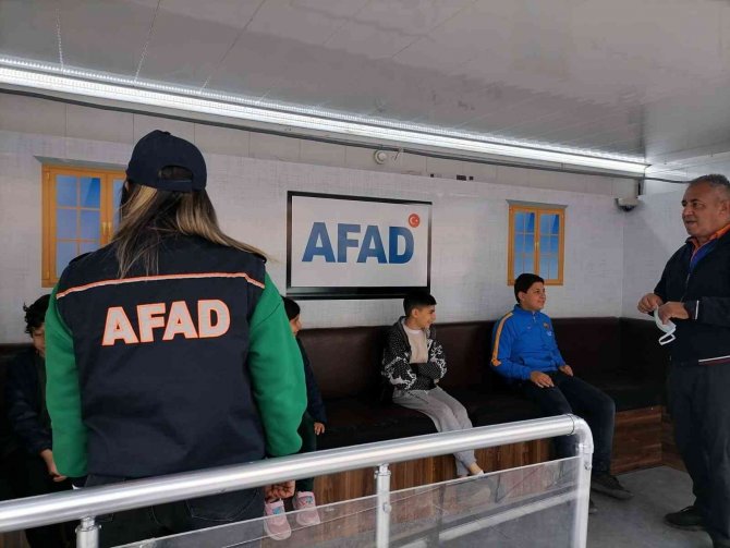 Simülasyon Tırında Afet Eğitimi